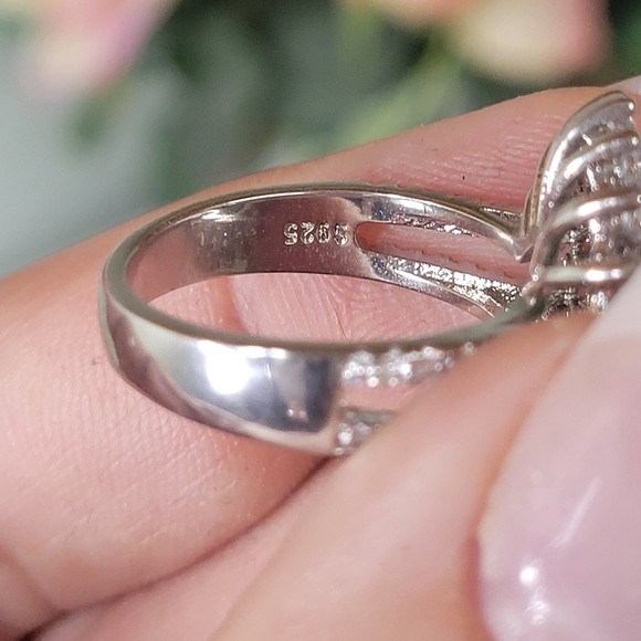 Sterling Silver Emerald Halo Cocktail Ring 💍 🥰 8 - Picture 7 of 8